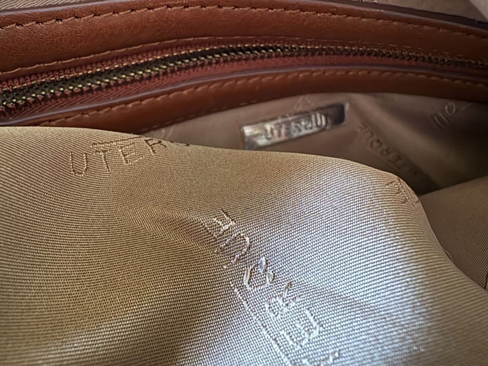 Mala grande em pele com dois bolsos UTERQUE