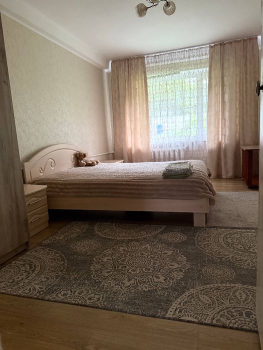 Здаю 2 кімнатну каартиру подобово.