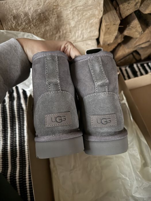 Ugg classic mini II GREY размер 8us(38,5/39) оригинал новые