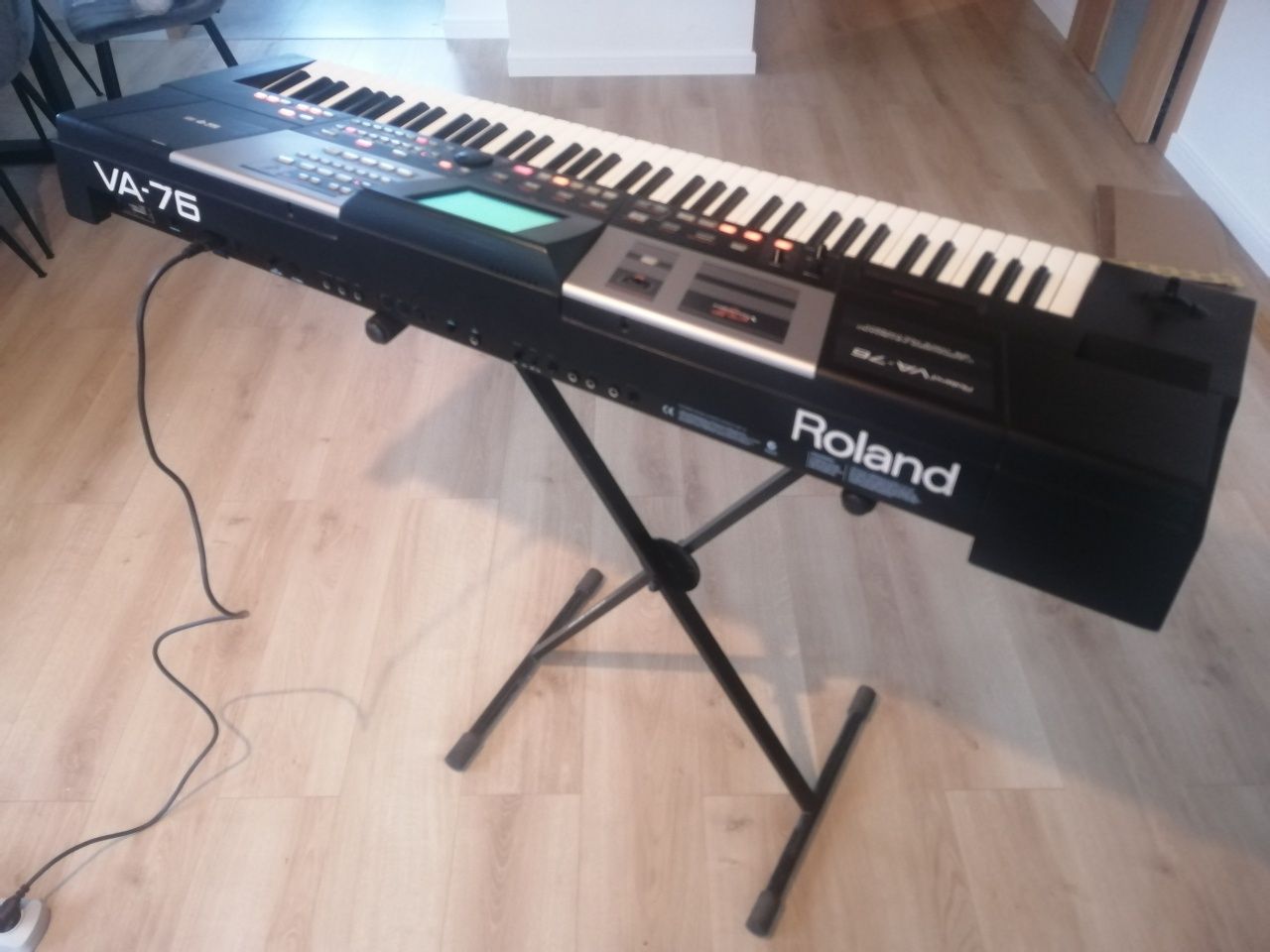 Roland va 76  korg  Yamaha roland