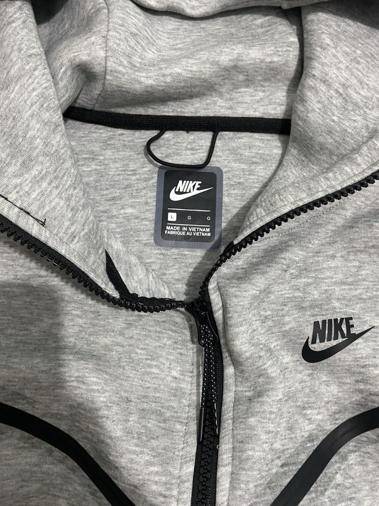 nike tech fleece cizento