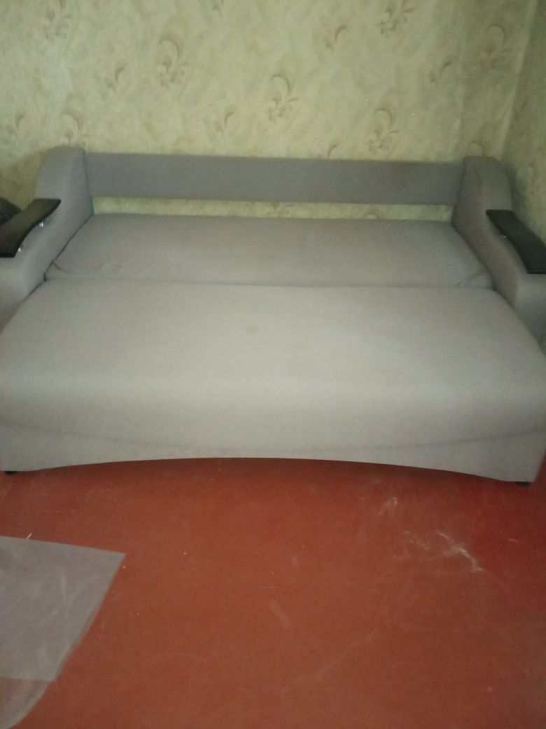 Продам диван раскладной