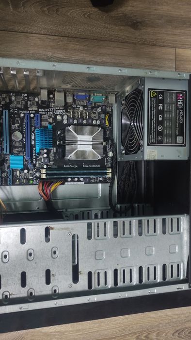Мат.плата asus ,БЖ 450 ватт,16 гб оперативки ддр3,АМД фх 6300