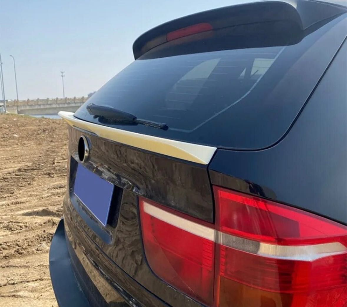 Спойлер BMW X5 E70 накладка на багажник ляду антикрыло бмв е70 х5 BMW