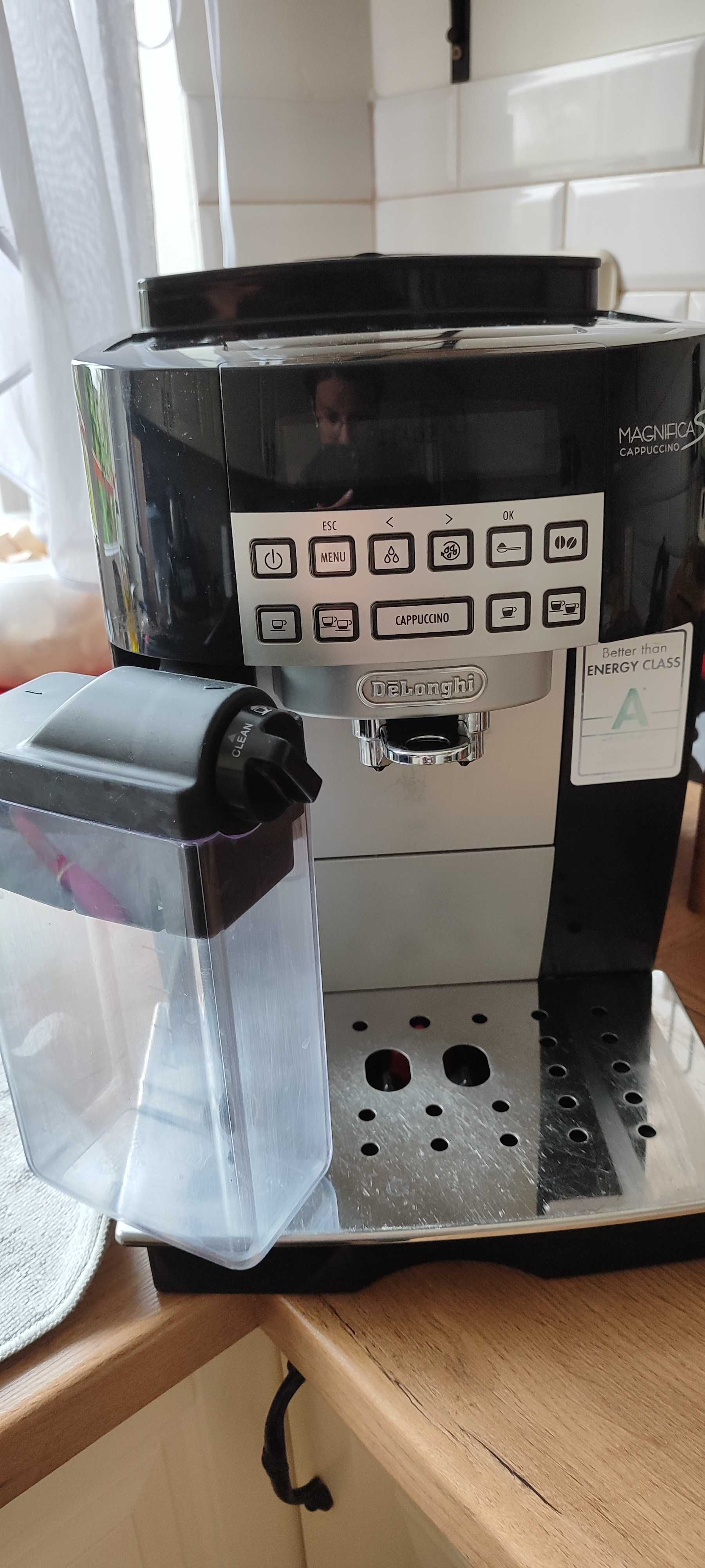 Ekspres DeLonghi MagnificaS