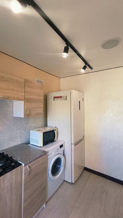 Продам 2 кімнату квартиру в Красилівці Броварський район