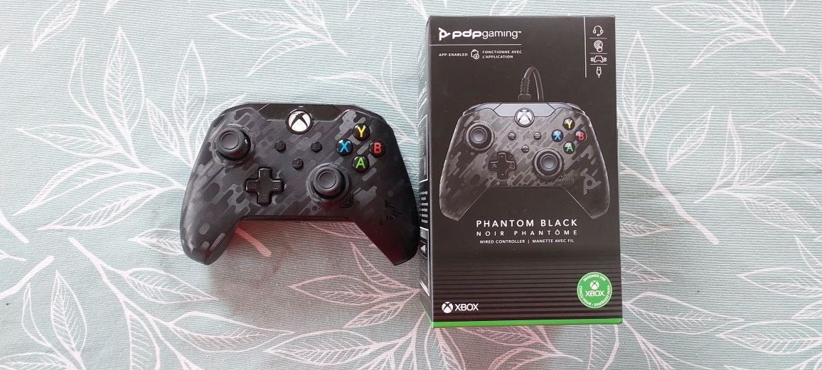 Kontroler Xbox Phantom Black