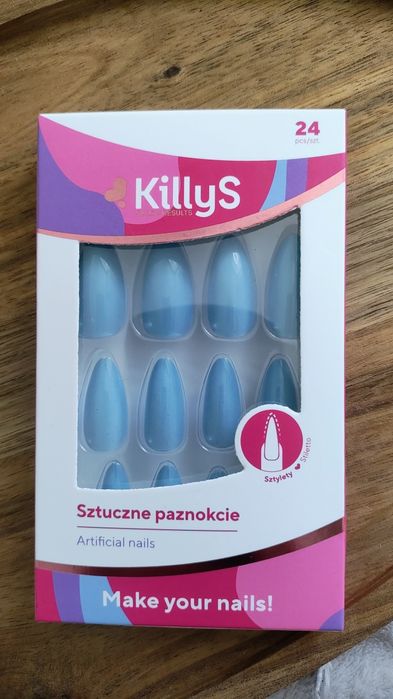 Sztuczne paznokcie tipsy kolor niebieski