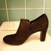 Eleganckie czarne buty damskie Graceland