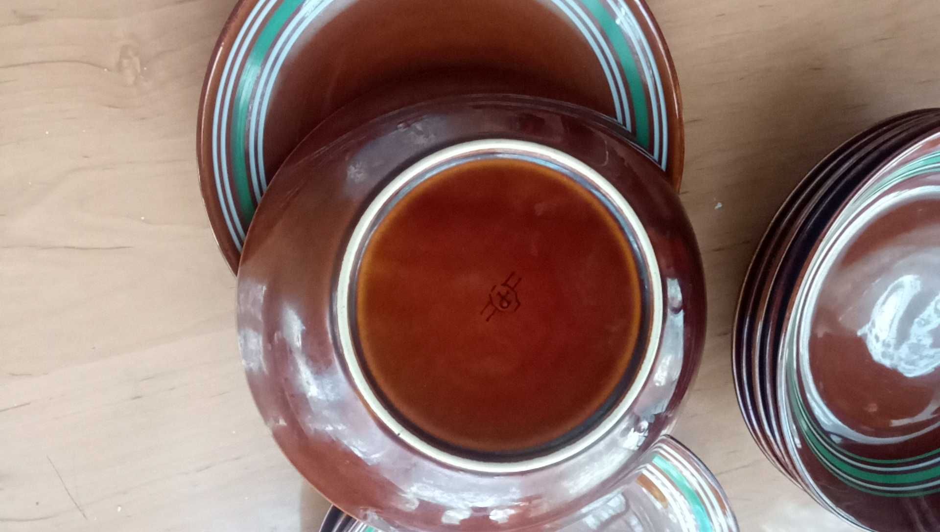 Talerze brązowe prl