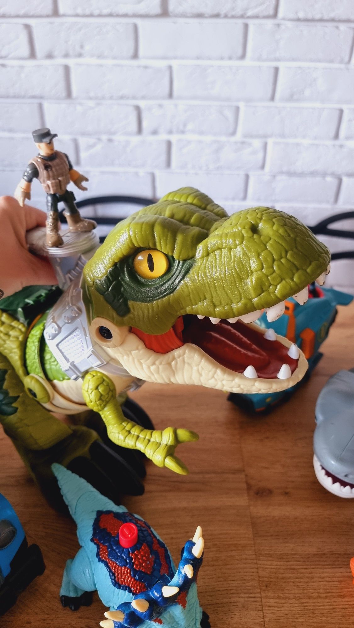 Imaginext wielki zestaw, statek, rekin, krokodyl, dinozaur, ciężarówka