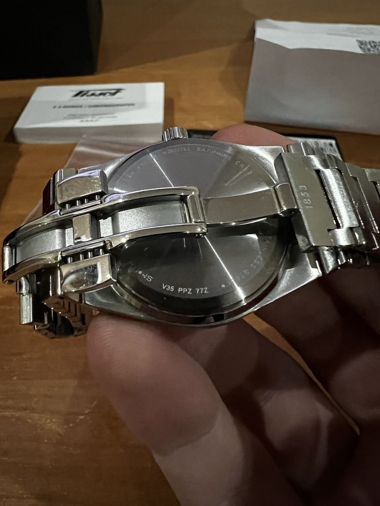 Годинник Tissot PRX 35 mm T137.210.11.031.00
