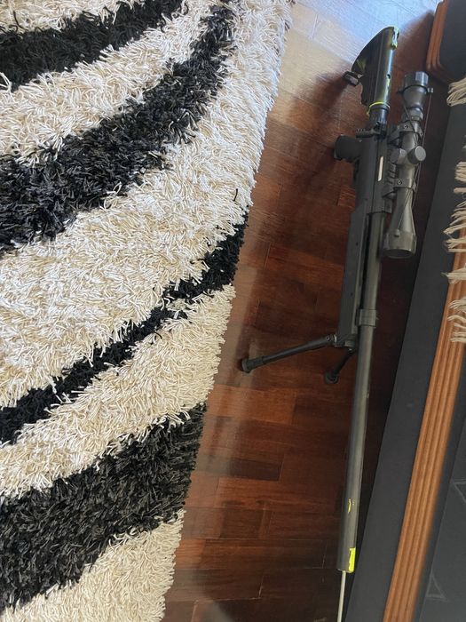 Vendo varias armas de airsoft + capacete + oculos e acessorios