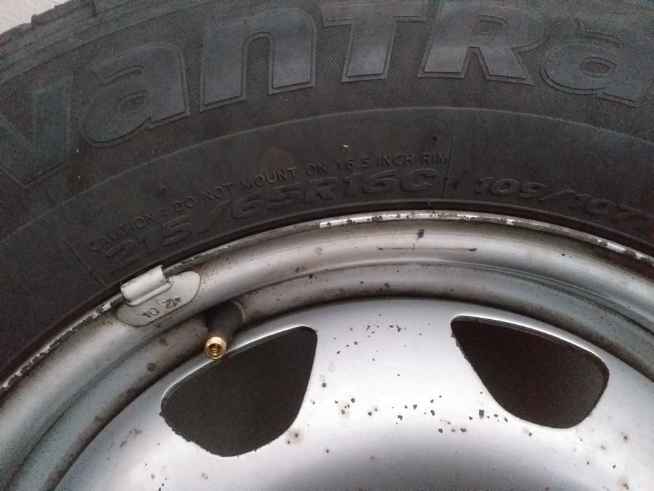 Sprzedam kola VW Crafter i inne,215/65 R16C,cena za kpl.