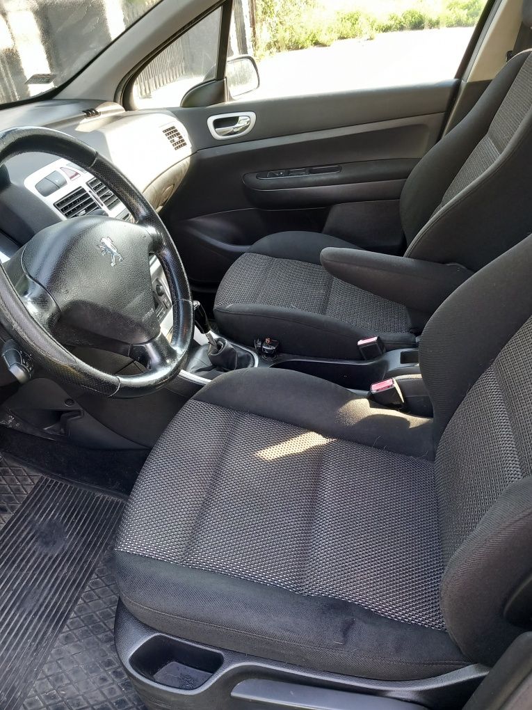Sprzedam Peugeot 307 1.6HDI