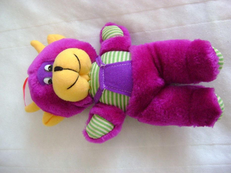 vários peluches -