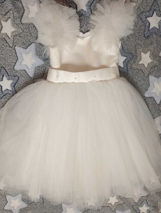 Святкова сукня для дівчинки