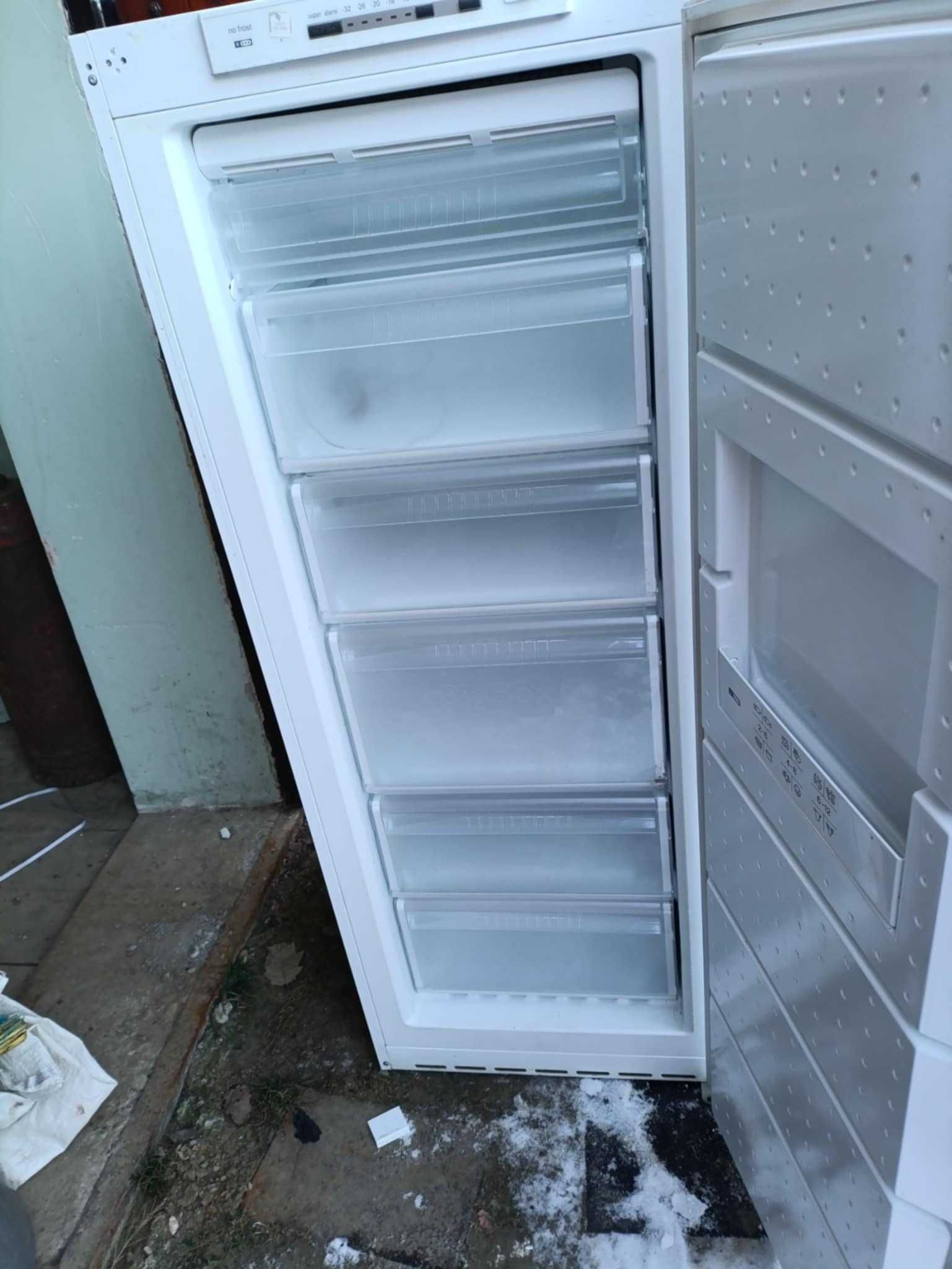 Продам морозилку
