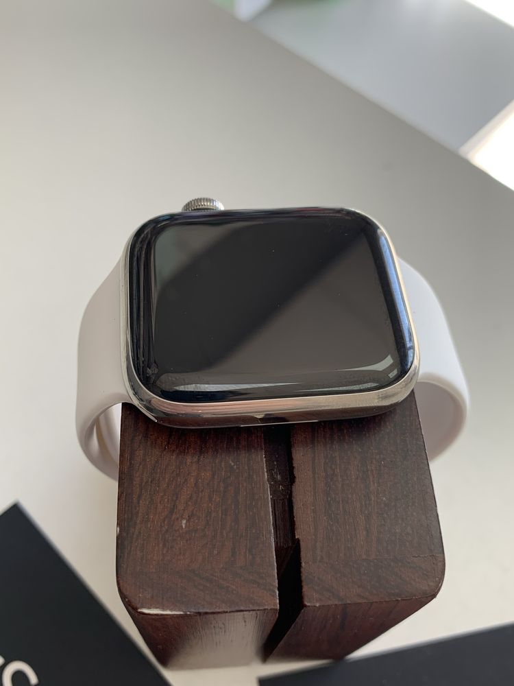 Оригінальні apple watch series 7 45 mm stainless steel стальні