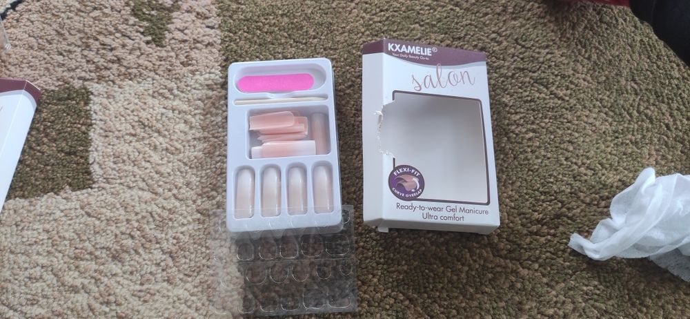 Sztuczne paznokcie -tipsy