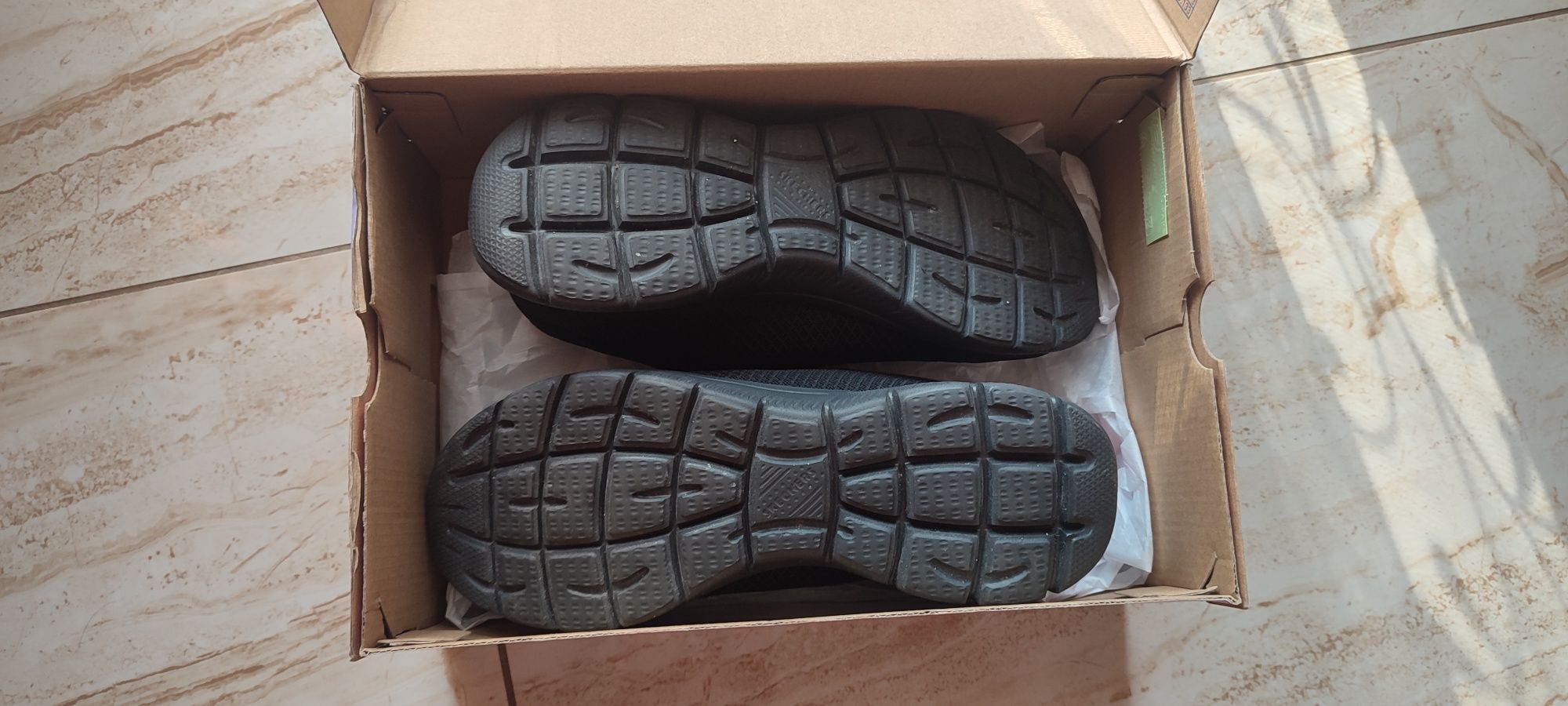 Buty damskie Skechers SUMMITS 12980W/BBK rozmiar 39