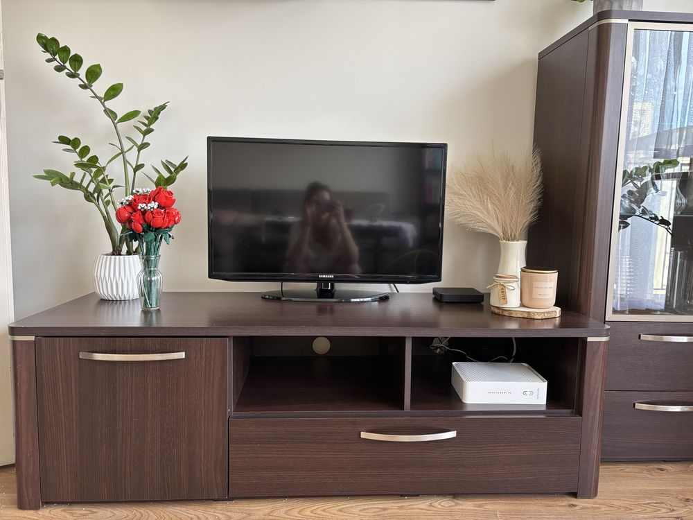 Szafka RTV, witryna, półka
