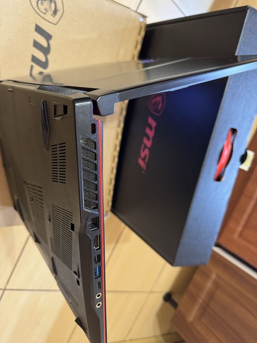 Ноутбук 17’’ MSI GP73 Leopard 8RE (i7 + GTX1060 6Gb)