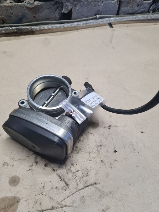 Дросельна заслонка BMW E46 E87 E90 E91 2.0 B N46B20BY БМВ 13541439224