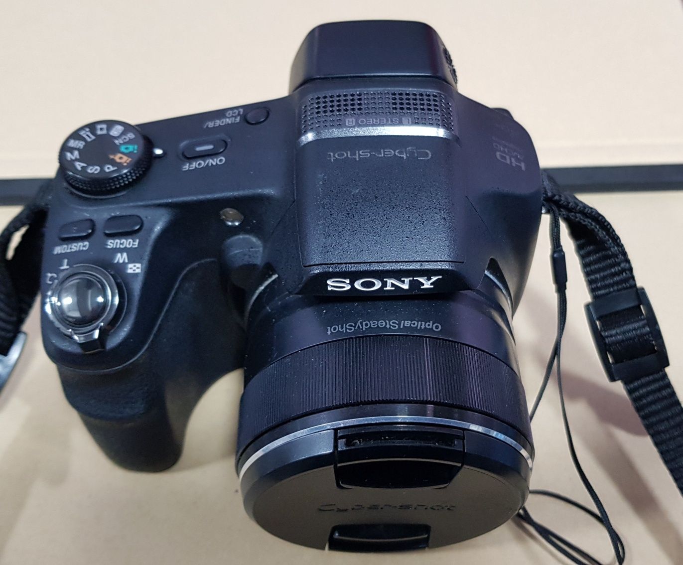 Фотоаппарат Sony DSC-HX200V