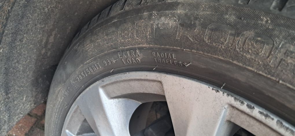 Komplet opon calorocznych Nokian tyres seasonproof 1 205/50/17