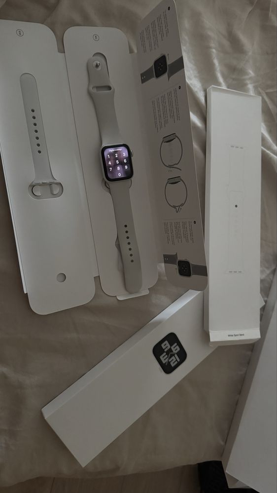 Apple Watch SE (2nd Gen) 40mm Silver