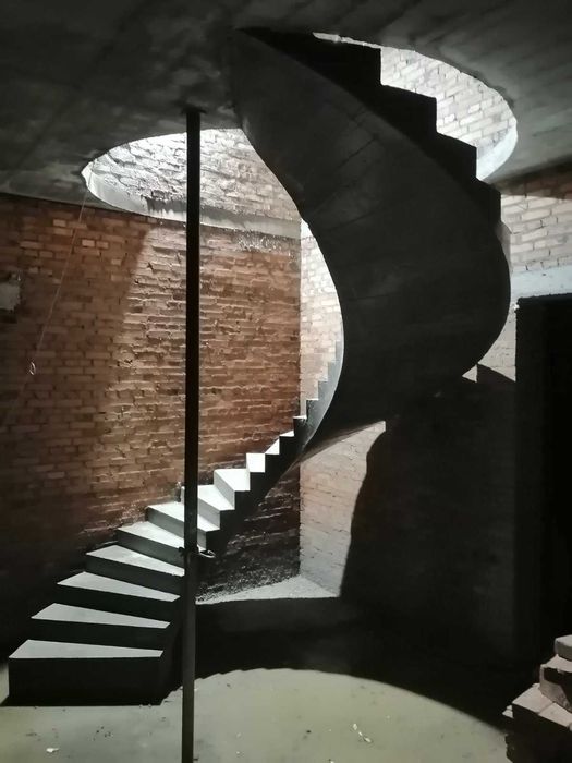 Бетонні сходи, монолітні залізобетонні бетонные лестницы Бородянка