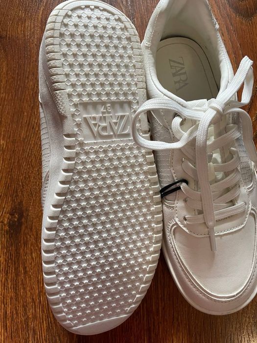 Продаю Кеди Зара