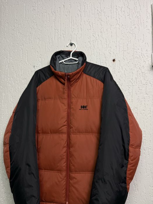 Пуховик Helly Hansen