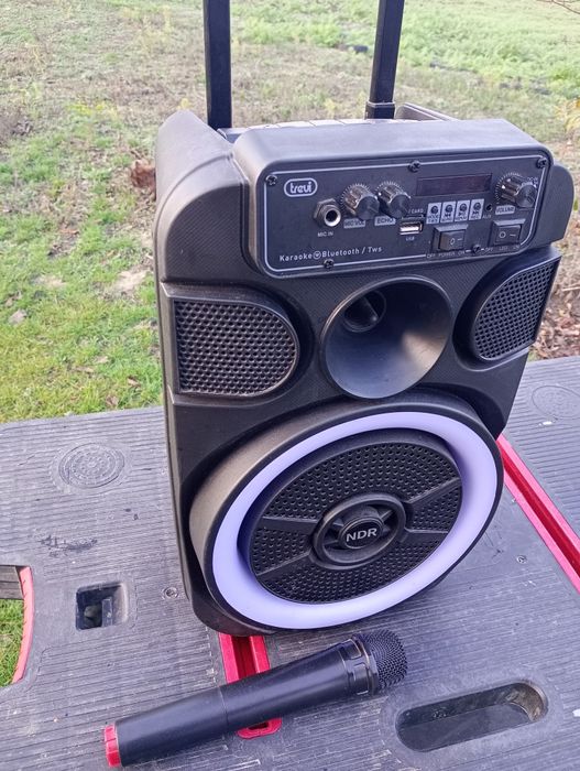 Портативная колонка Trevi NDR+микрофон (караоке/блютуз)