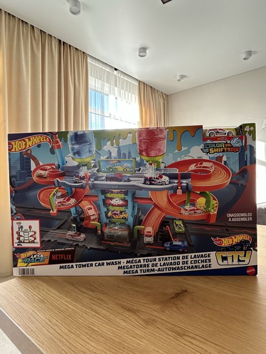 Ігровий набір Hot Wheels Автомийка Мегавежа