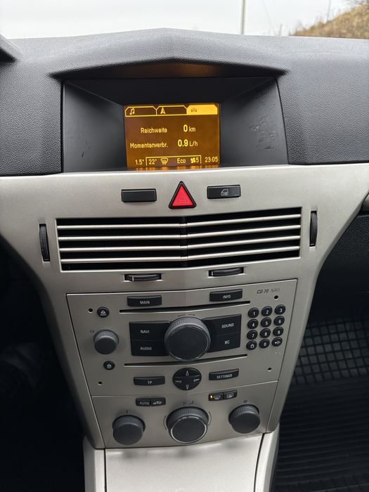 Opel Astra H 2007 1,6 бензин