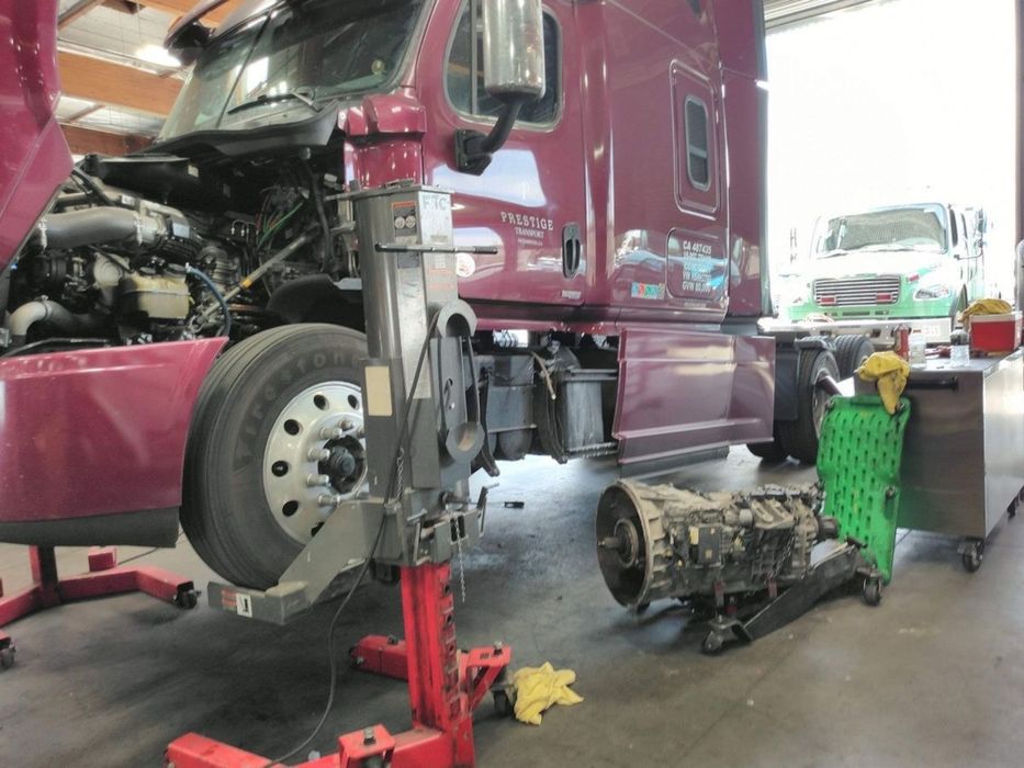 Изготовление кузовов для грузовых авто/изготовление контейнеровозов