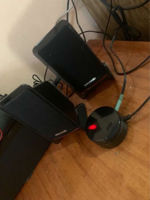 Колонки з басом