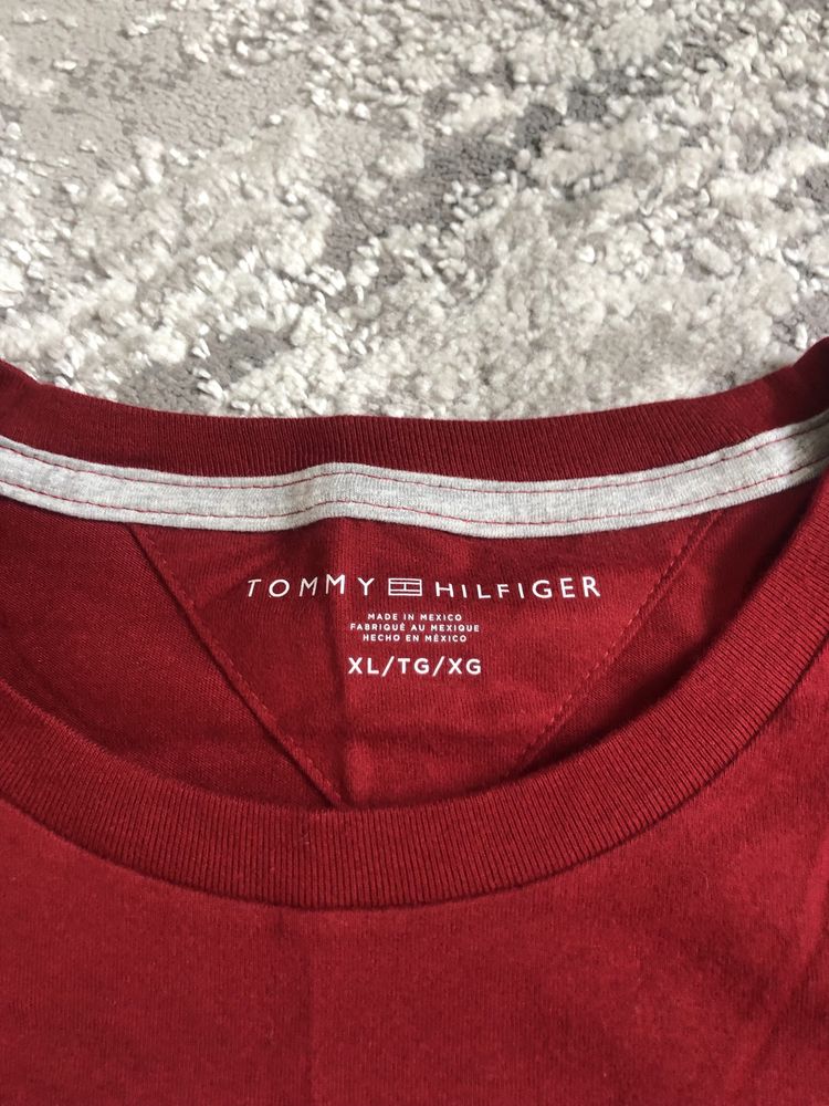 Футболка Tommy Hilfiger