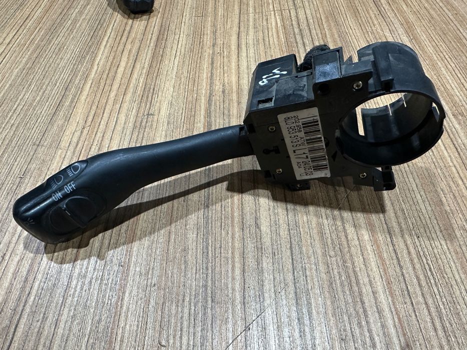 Переключатель подрулевой левый vw passat b5 octavia golf 4 8l0953513s