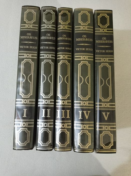 Os Miseráveis (5 volumes) - Victor Hugo