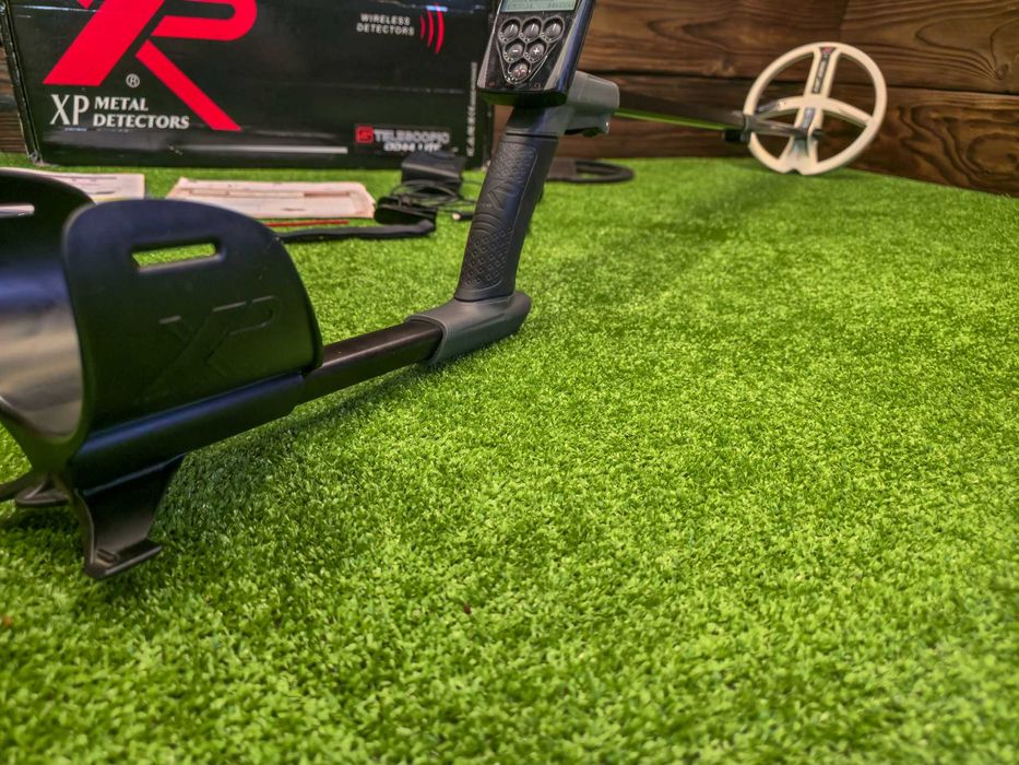 Металошукач XP DEUS 22.5 HF RC з блондинкою