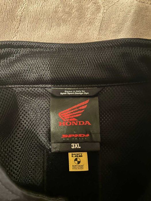 продам мото курточку Honda