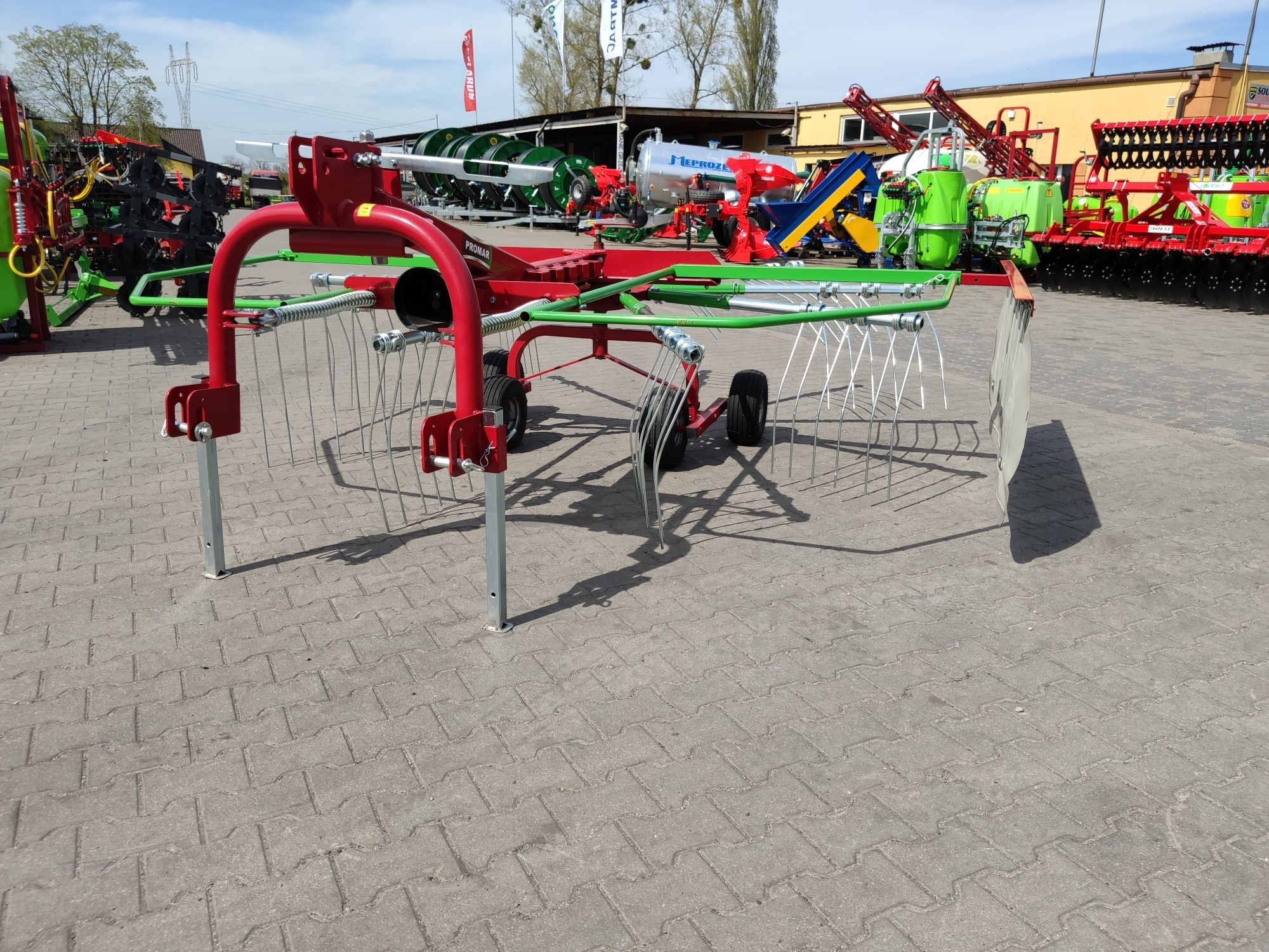 OD RĘKI!!! Zgrabiarka karuzelowa 3.5m Promar Z230 tandem wałek 4,10m