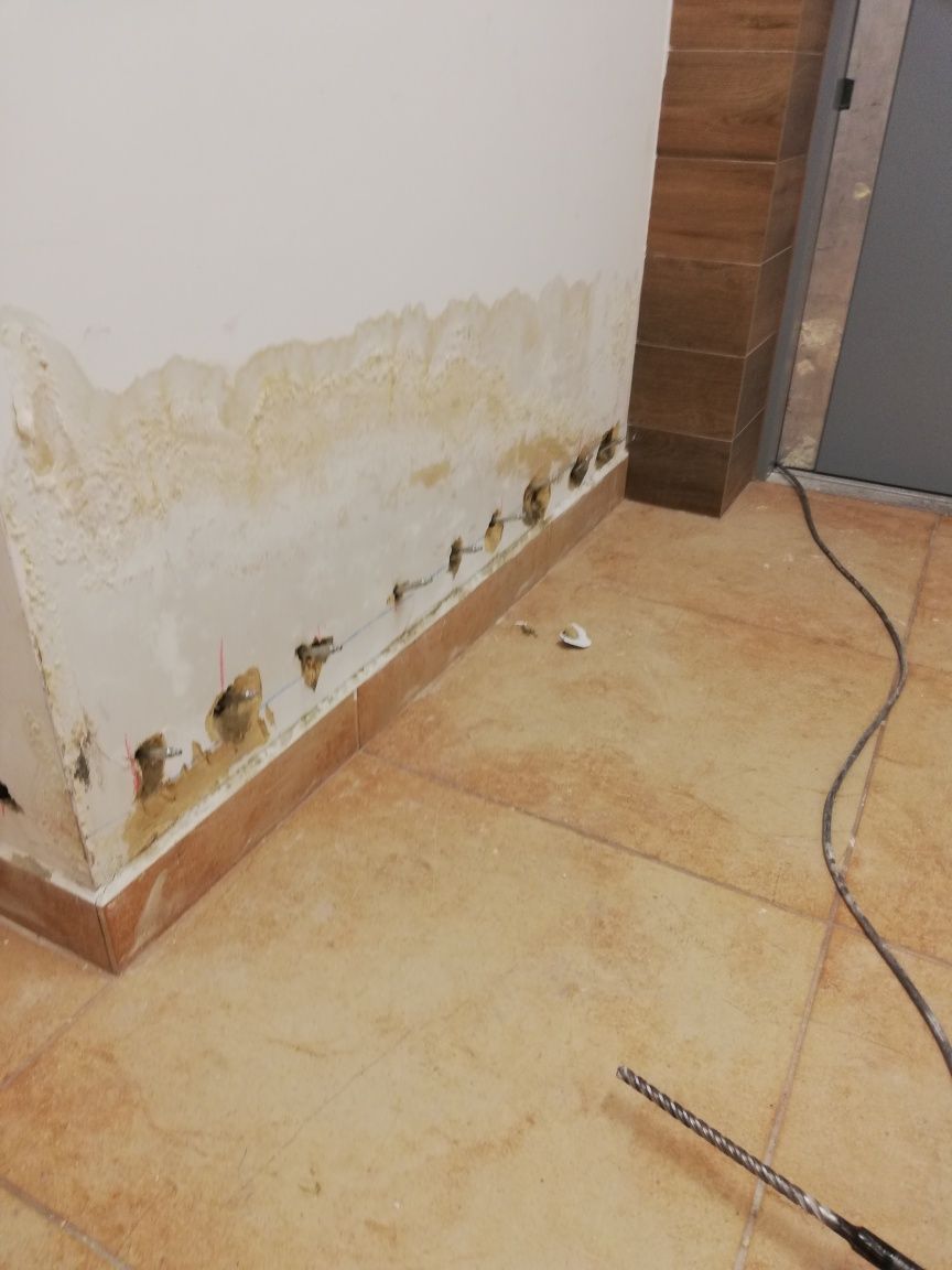 Iniekcja krystaliczna żywicą osuszanie podnoszenie posadzek Rzeszów o
