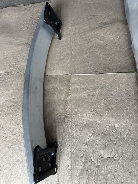 Підсилювач задній tesla model Y