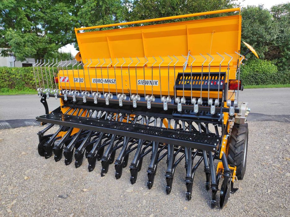 SIEWNIK zbożowy *stopkowy *talerzowy/ znaczniki hydr/ pomost/euro-masz