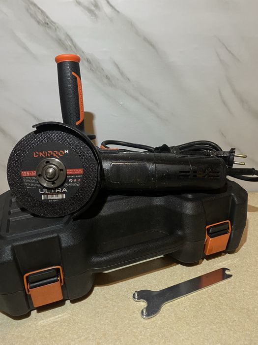 Болгарка Dnipro-m GS-160SE