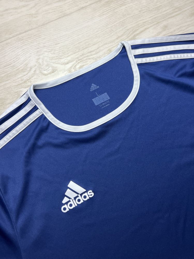 Adidas футболка розмір L